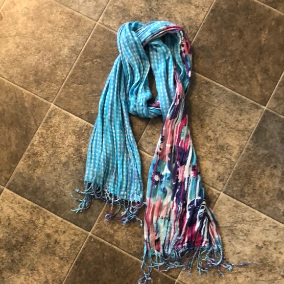 Reversible Scarf - Picture 1 of 4